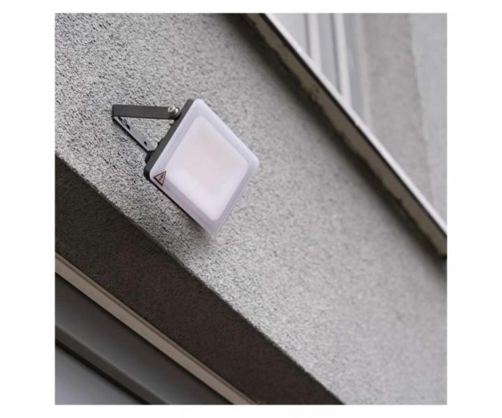 Reflektor LED ILIO, 21W, czarny, neutralna biel Emos ZS2520